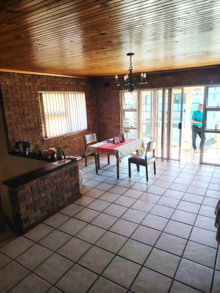 4 Bedroom Property for Sale in Pniel Western Cape